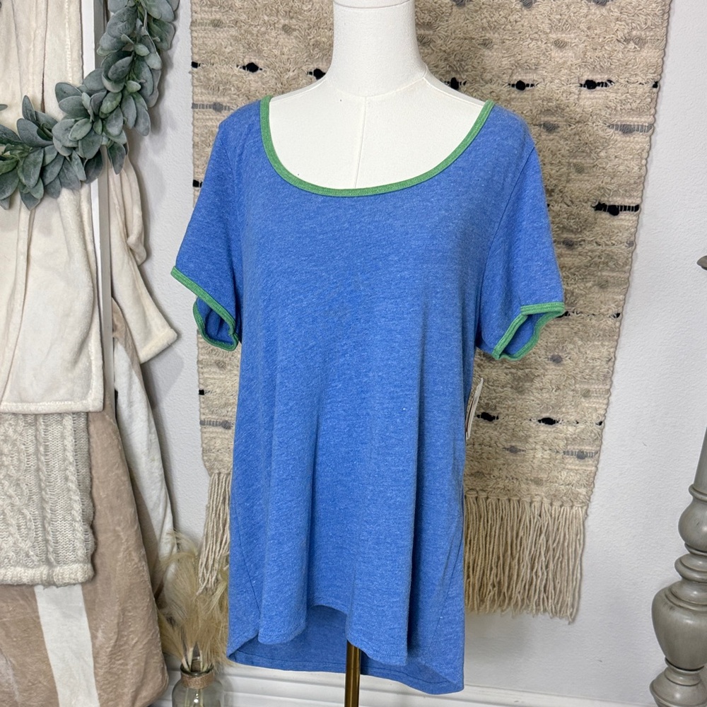 NWT lularoe classic T Blue and Green Women's Top size L